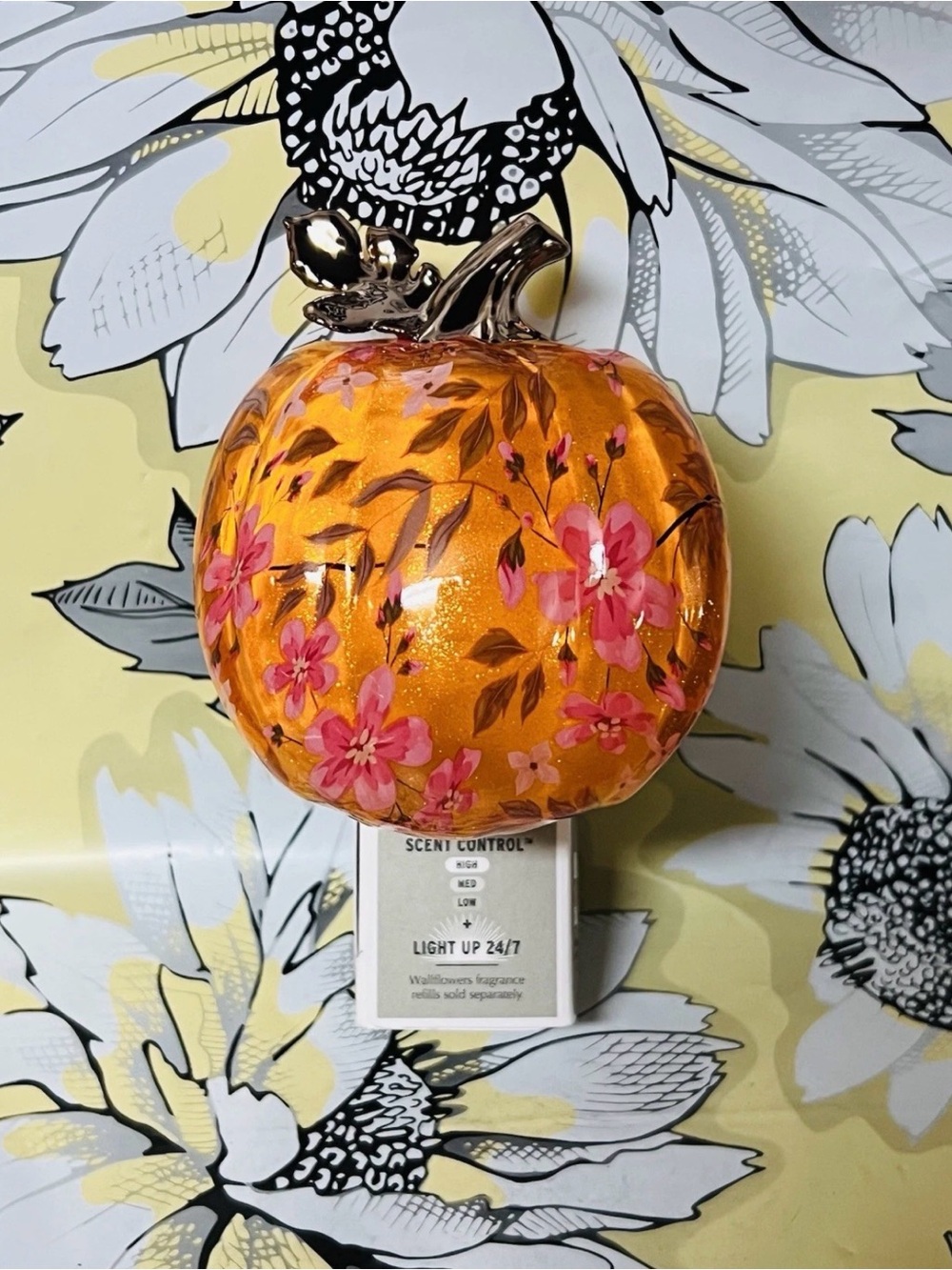 Bath & Body Works *FLORAL PUMPKIN* Wallflower NIGHTLIGHT Scent Control PLUG-IN
